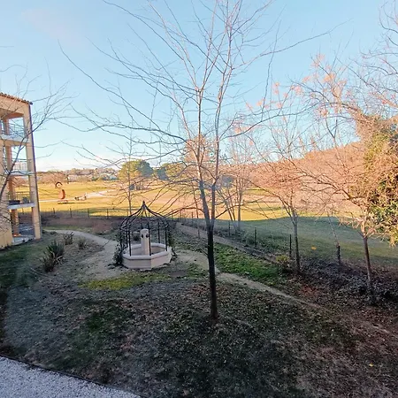 Climatisé, Vue Sur Golf Proche *