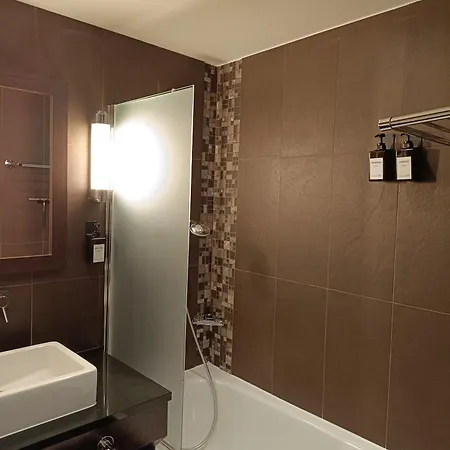Apartment Climatise, Vue Sur Golf Proche